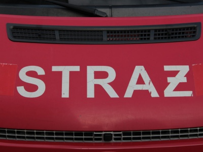 Starszy mężczyzna przygnieciony przez ciągnik. Nieprzytomny został zabrany do szpitala