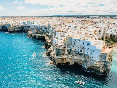 City break w Bari za 809 PLN 🇮🇹🏙️ Loty z Warszawy i hotel z widokiem na morze