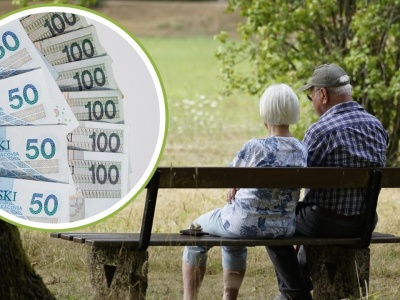 Seniorze, tak możesz dorobić przed Bożym Narodzeniem. Świadczenie emerytalne nie będzie przeszkodą