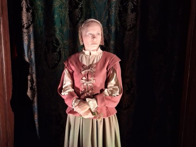 Tak wyglądała Zosia z Pnia! W Ostromecku zaprezentowano rekonstrukcję całej postaci wampirki