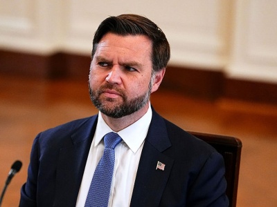 Wypadek kolumny J. D. Vance'a. Jeden z policjantów w stanie krytycznym