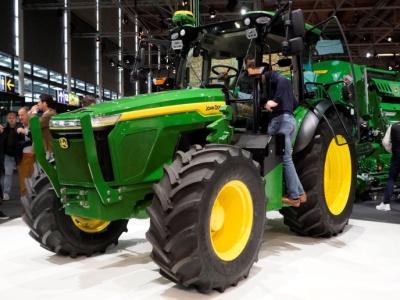 Jelonek na baterie. Debiut elektrycznego John Deere'a na Agritechnice