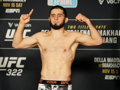 Noc nokautów w UFC. Machaczew mistrzem w drugiej kategorii!