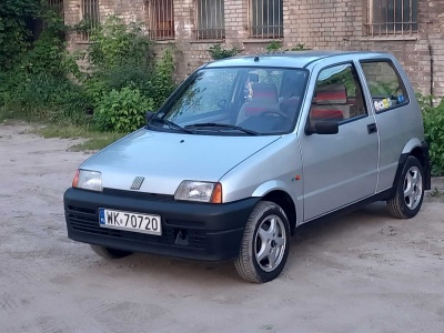 Jeżdżę Cinquecento w 2025 r. Polecam, jeśli chcecie zepsuć swoją pewność siebie