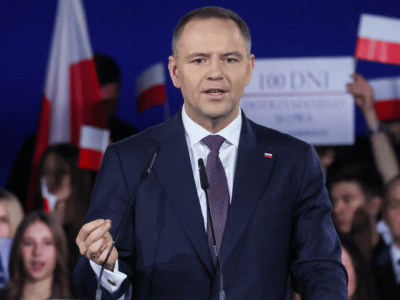 Szpitale przekładają zabiegi, brakuje pieniędzy w NFZ. Prezydent interweniuje