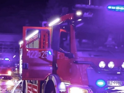 Potężny pożar w polskiej miejscowości. Nie żyje jedna osoba, 13 zastępów strażaków w akcji