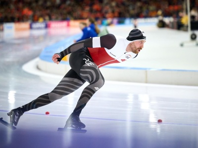 Puchar Świata w łyżwiarstwie szybkim. Damian Żurek z rekordem Polski i srebrem