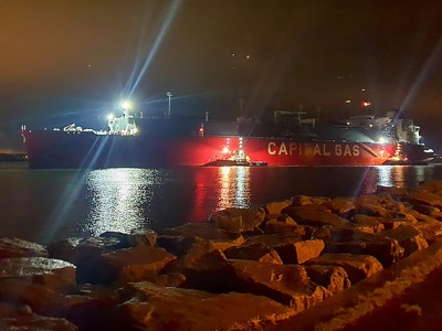 400. dostawa LNG do gazoportu w ÂŚwinoujÂściu – waÂżny kamieĂą milowy w budowaniu polskiej suwerennoÂści energetycznej