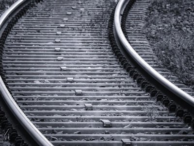 Ładunek wybuchowy na torach. Premier Tusk: na trasie Warszawa-Lublin doszło do aktu dywersji