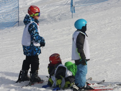 Nowy podział ferii zimowych w 2026 r. — MEN uspokaja rodziców