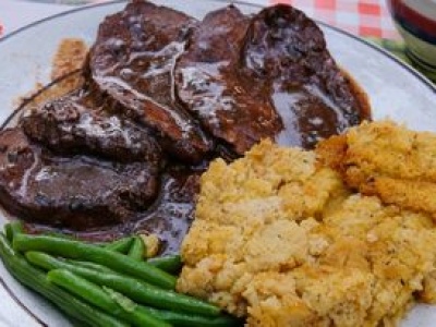 Robię zamiast gulaszu. Mięso tak kruche, że nie potrzeba noża