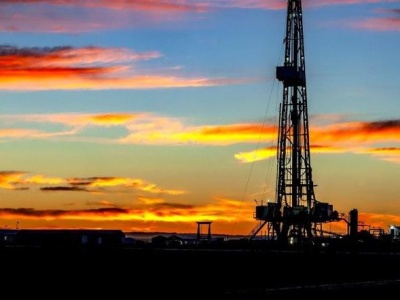 Nagły spadek cen ropy! To efekt działań Rosji