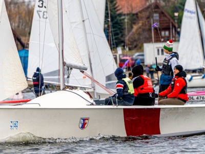 Rywalizowało ok. 120 osób. Wyniki Zimowych Regat Barbórkowych
