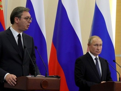 Serbia chce wykupić koncern naftowy NIS. To ratunek przed sankcjami USA