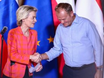 Rzeka pieniędzy popłynie do Polski. Jest zgoda z Brukseli