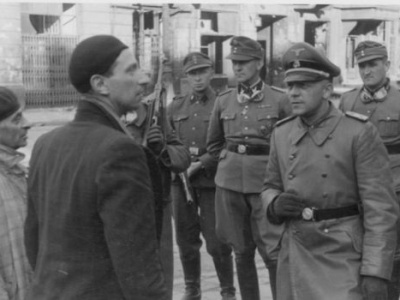 Symetria zbrodni. Astrologia Stroopa i rachunek zagłady