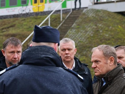 KPRM: Akt dywersji na kolei. Służby działają, sprawcy zostaną ujęci