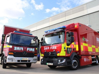 Londyńska Straż Pożarna wymieniła część aut spalinowych na elektryczne. Dwie pomocnicze ciężarówki, osiem samochodów osobowych