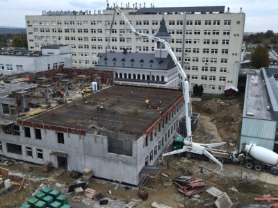 Na tej budowie używają cementu o obniżonym śladzie węglowym. Inwestycja za 100 mln zł