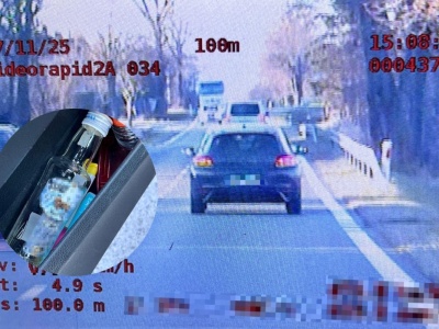 Dwukrotnie pijany za kierownicą. Tłumaczył policjantom, że jedzie do ukochanej