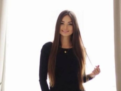 Dziewczyny w czarnych sukienkach