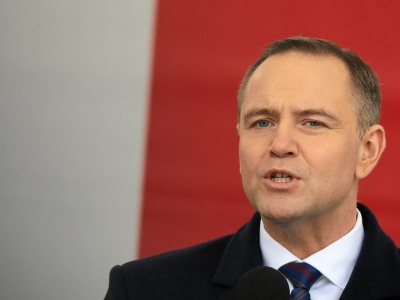 Nawrocki miał dostać prezenty od Rafała Brzoski. Sprawa trafi do sądu