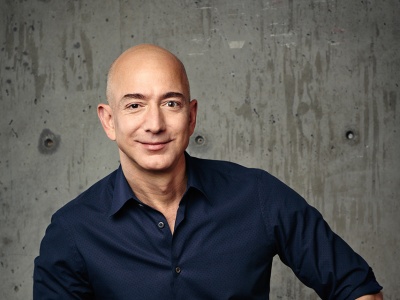 Jeff Bezos wraca do pracy – współtworzy nowy startup AI za 6,2 mld dol.