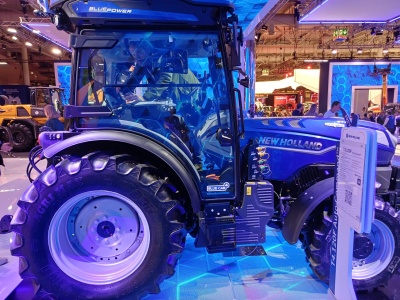 New Holland T4.120F AutoCommand – specjalistyczny z bezstopniówką debiutuje na Agritechnice