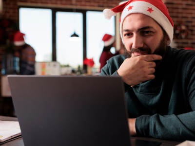 Praca sezonowa na Boże Narodzenie. Można zgarnąć 700 zł za godzinę