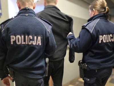 Uprowadzili, bili młotkiem i polewali wrzątkiem. Dramat 44-latka