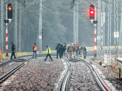 Pilne wieści ws. dywersji na torach. Służby ujawniły, na kogo kupiono karty SIM
