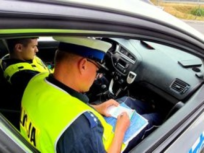 Policja prosi o odblokowanie telefonu. Czy można odmówić?