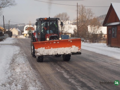 Kto odpowiada za odśnieżanie dróg powiatowych na Żywiecczyźnie?