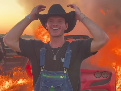 Sfajczył Ferrari dla klików i... trafił do aresztu. Znany youtuber ma kłopoty