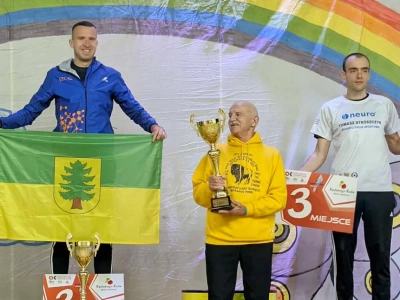 Zwycięstwo i drugi stopień podium