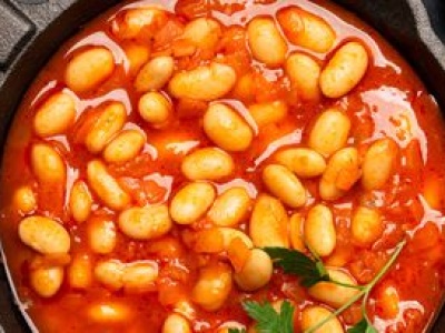 Fasolka po bretońsku nie ma z nią szans. Jest pyszna, aromatyczna i syci na długie godziny