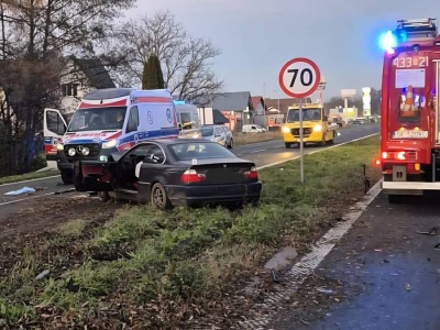 Tragiczny wypadek z udziałem bmw. Nie żyje 18-latka