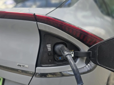 Rekordowy rok w historii e-mobility. 100 proc. więcej aut elektrycznych