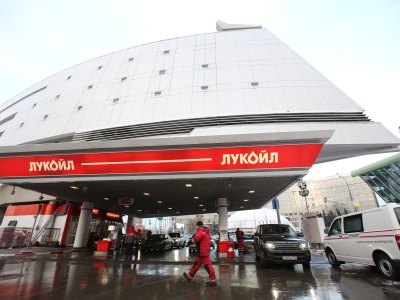 Zachodnia Kurna-2 bez Rosjan? Chevron może przejąć największe zagraniczne aktywo Łukoilu