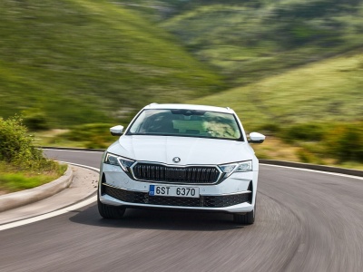 Skoda Octavia wraca na pozycję auta nr 1 w Polsce. Za co cenią ją Polacy?