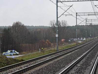 “Szukamy ich wszędzie”. Prokurator krajowy o podejrzanych o akty dywersji na kolei