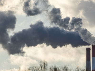 Resort ma nowy pomysł na ETS. Ten sektor chcą uwolnić z połowy kosztów