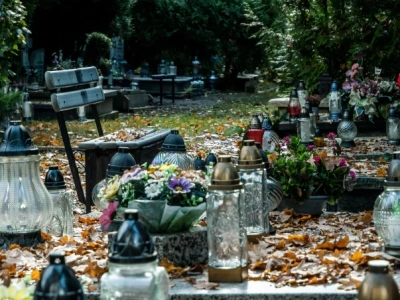 Zmarli we Wrocławiu - pogrzeby zaplanowane na 20.11.2025 – nekrologi