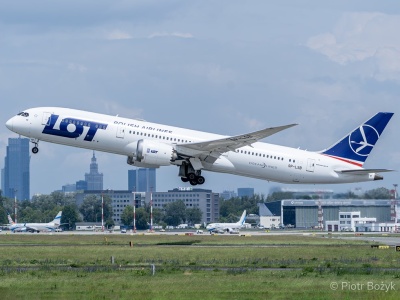 LOT nie wznowi Pekinu