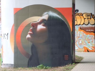 Strefa legalnego graffiti w Krakowie. Niektóre prace robią wrażenie