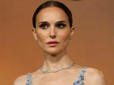 Natalie Portman poznała go na planie swojego najważniejszego filmu. 11 lat później złamał jej serce