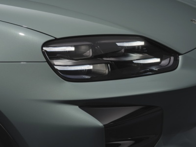 Oto jest! Nowe elektryczne Porsche Cayenne Turbo zachwyca technologią i osiągami