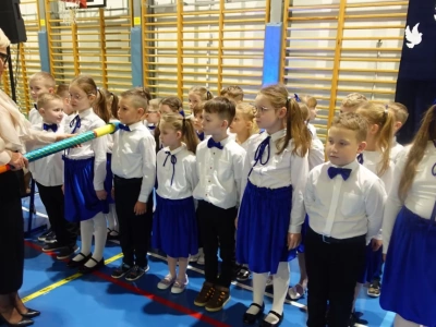 Ślubowanie klas pierwszych w SP1 - wyjątkowy dzień najmłodszych uczniów