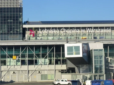 To czwarte takie miejsce na lotnisku Chopina. Turyści przychodzą tu przed podróżą