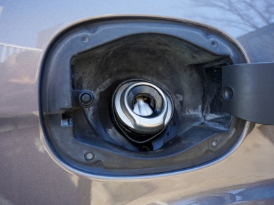 Czy twój bak też to ukrywa? Wielu kierowców nie ma pojęcia, co pływa na dnie